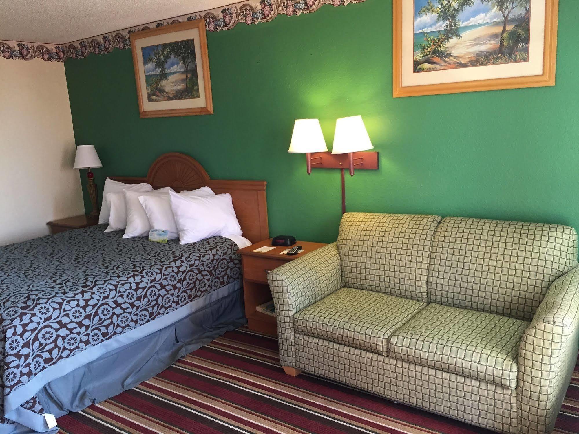 Days Inn By Wyndham Fort Myers Exteriör bild
